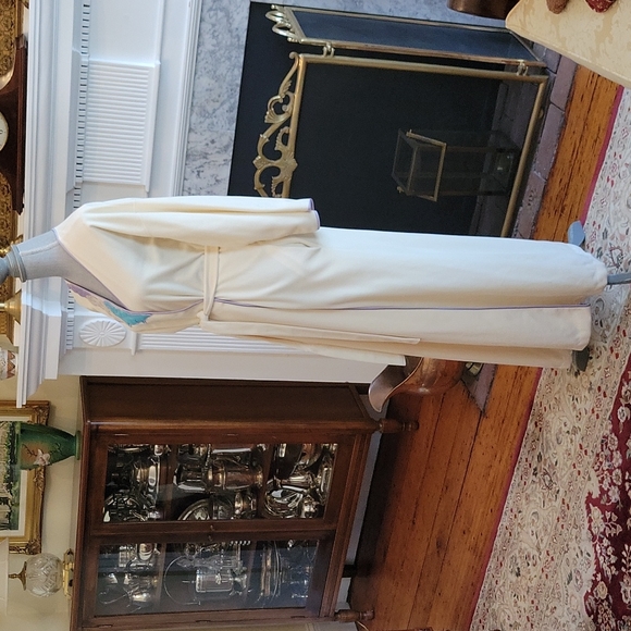 1960's Vanity Fair Dressing Gown - Picture 4 of 11